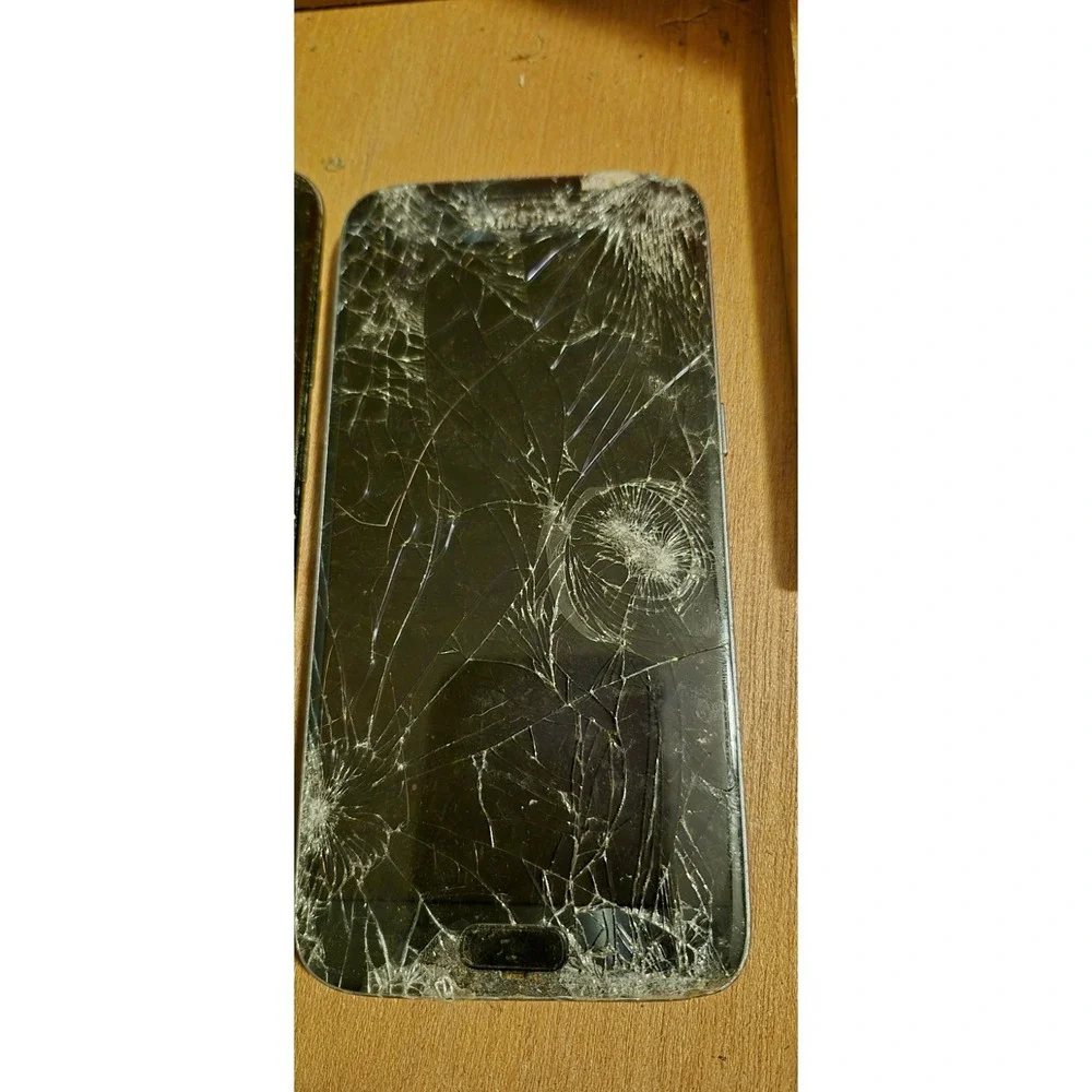 LOT OF 6 PHONES + 1 TABLET – PARTS ONLY Samsung Galaxy S / S5 / S7 /